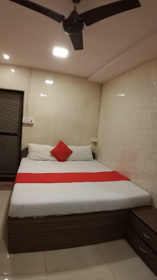 Hotel Saim Palace Мумбаи Экстерьер фото